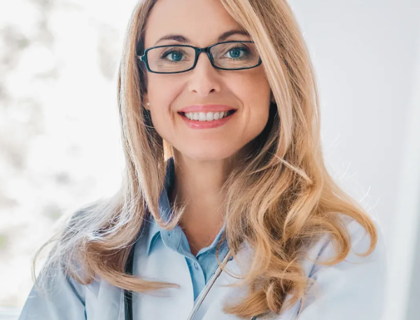 Glokore EyeRenew Pro Dr. Lauren Voss, MD
